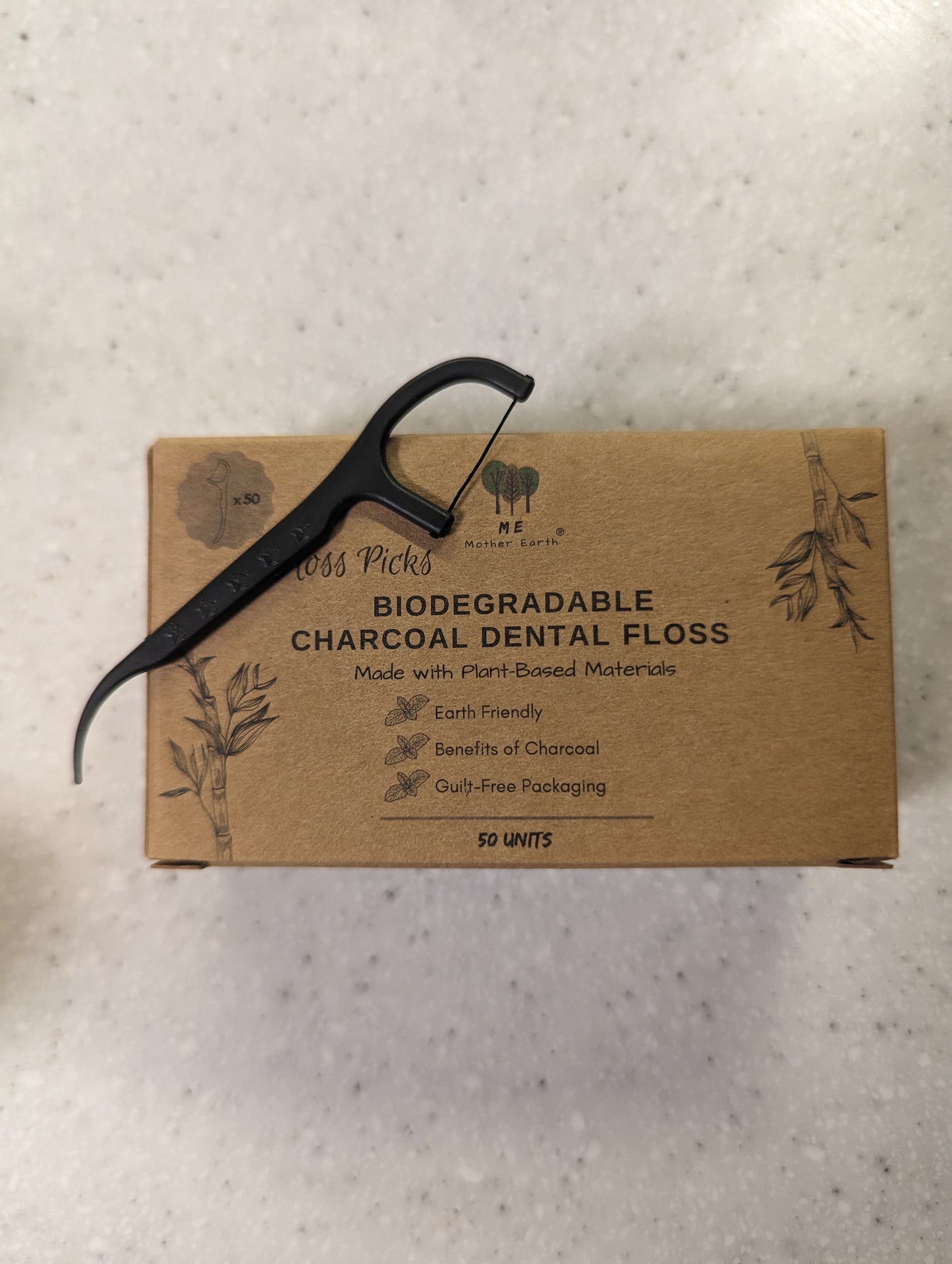 Peppermint Freshness with Compostable Floss Sticks